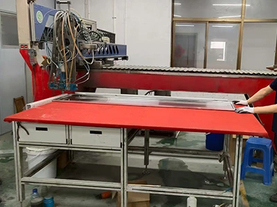 CNC dispensing machine